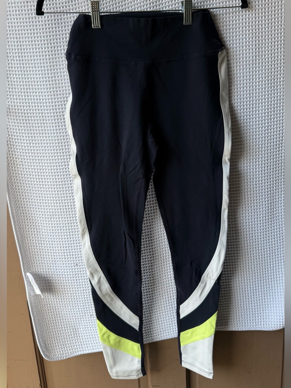 Navy High-Waist Leggings with White and Neon Yellow/Green Accent